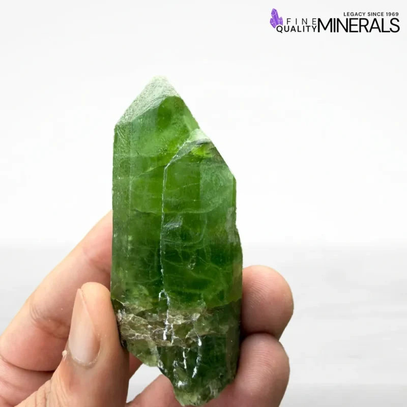 peridot crystal04